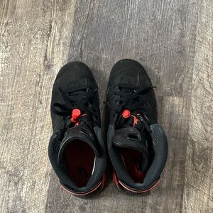 Nike Women's Black and Red Sneakers